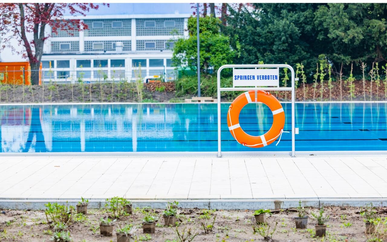 Außenanlagengestaltung Schwimmbad Sesekebad